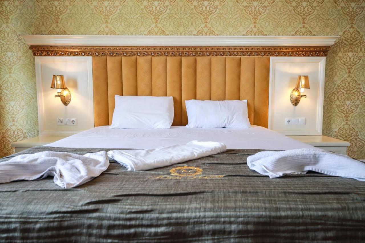 Nafron Hotel Призрен Экстерьер фото
