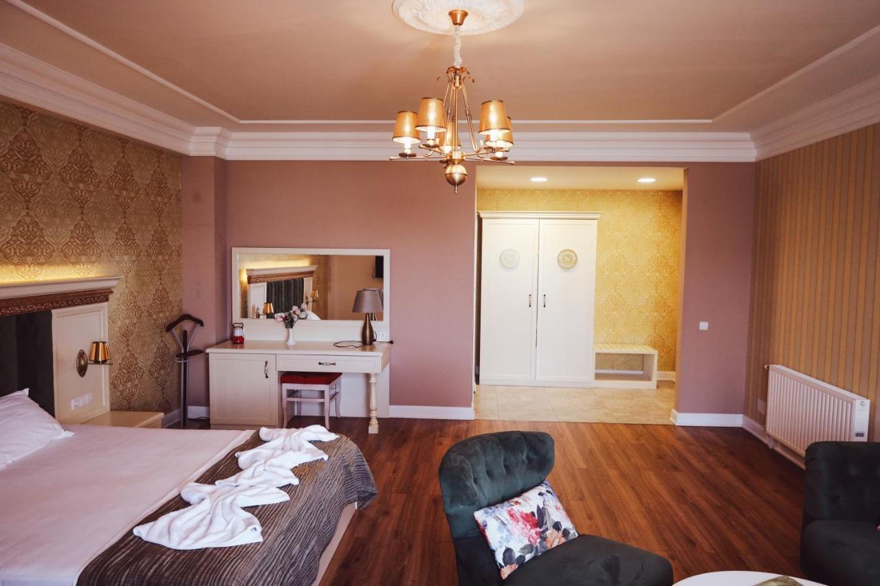 Nafron Hotel Призрен Экстерьер фото