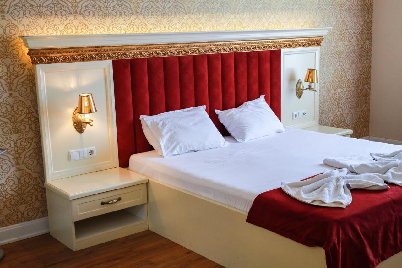 Nafron Hotel Призрен Экстерьер фото